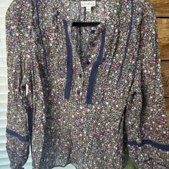 Wonderly Brand Floral Top - Picture 1 of 9